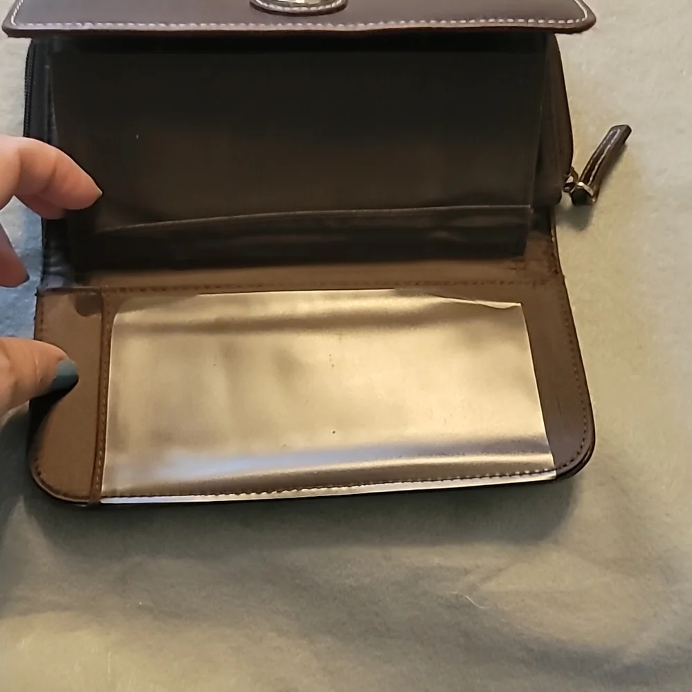 Wallet - Picture 3 of 4
